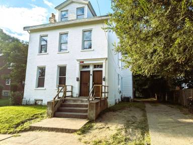 Main picture of 1215 Laidlaw Ave