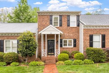 Main picture of 115 Granby Ct