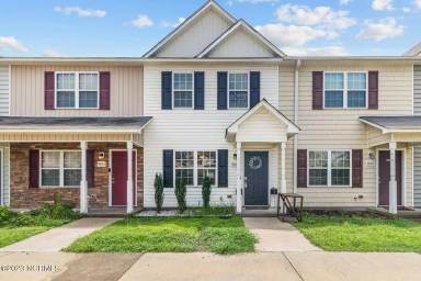 Main picture of 9005 Banister Loop