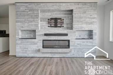 Main picture of 2550 S Wabash Ave