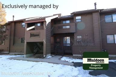 Main picture of 945 Moorings Dr
