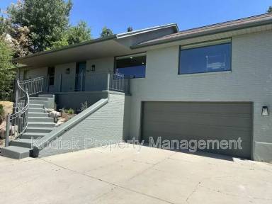 Main picture of 932 Northridge Dr