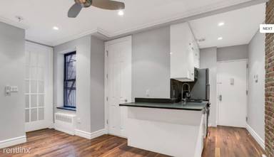 Main picture of 1590 Lexington Ave