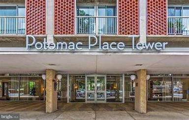 Main picture of Potomac Place Tower