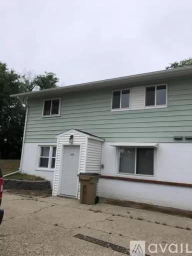 Main picture of 1133 1st St NW