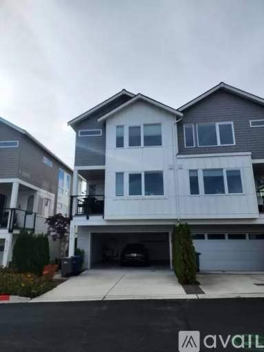 Main picture of 5313 80th Pl SW