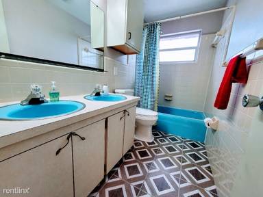 Main picture of 2104 55th Ave W