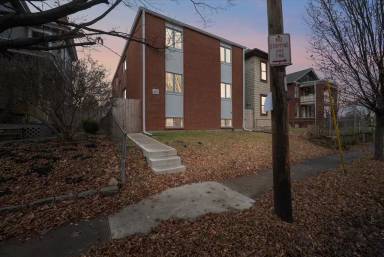 Main picture of 613 S Champion Ave