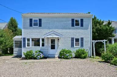 Main picture of 7 Bodfish Ave