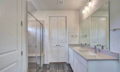 Main picture of 1636 Seekat Dr
