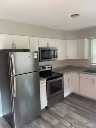 Main picture of 117 E 35th St