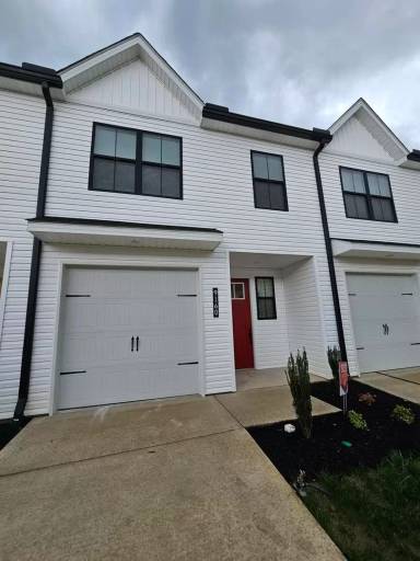 Main picture of 9160 Rolling Stone Way