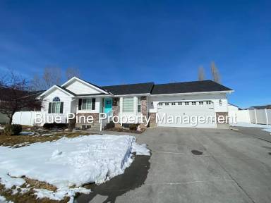 Main picture of 4149 Birchwood Cir