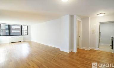 Main picture of 300 W 57th St