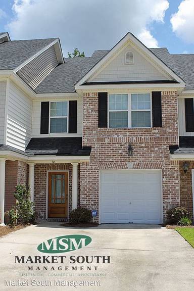 Main picture of 2 Weslyn Park Dr