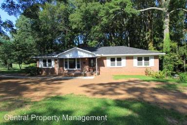 Main picture of 540 Anderson Dr