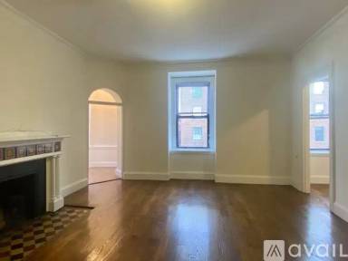 Main picture of 304 Berkeley St