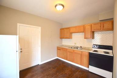 Main picture of 2416 English Ave