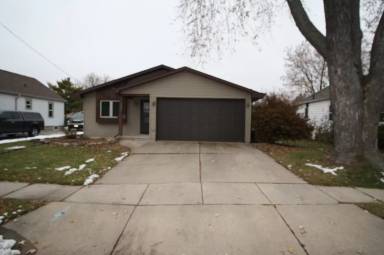 Main picture of 527 Elm St