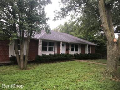 Main picture of 1000 S Fairview Rd
