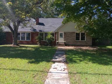 Main picture of 105 Wiseman Rd