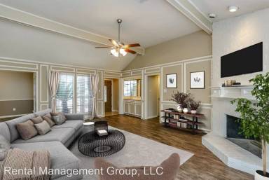 Main picture of 3918 Oak Gardens Dr