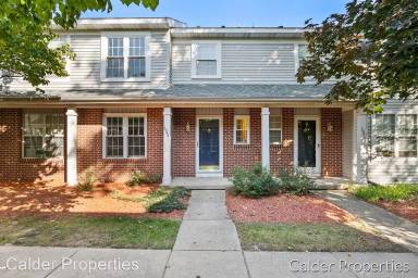 Main picture of 3944 Courtyard Pl SE