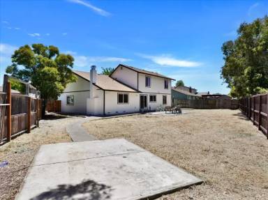 Main picture of 837 Lightwood Ct