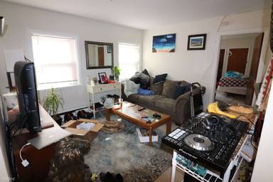 Main picture of 50 Parkman St