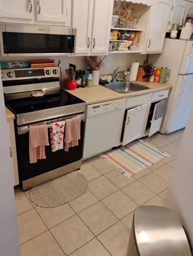 Main picture of 273 Hudson Ave