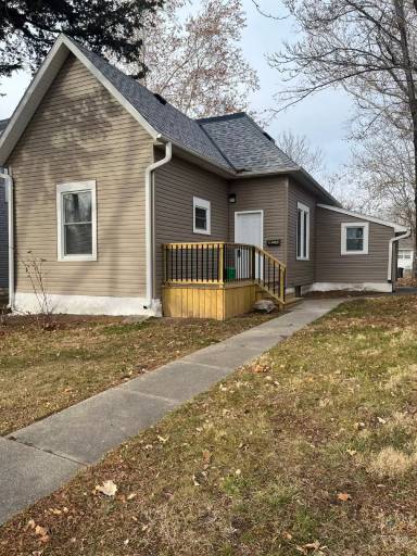 Main picture of 2434 W St