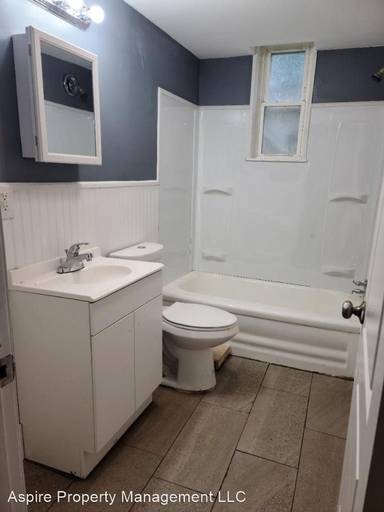 Main picture of 907 Wheatley Ave