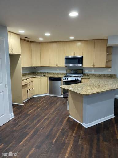 Main picture of 134 S Sacramento Blvd
