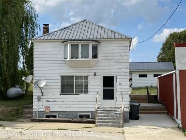 Main picture of 204 W Main St