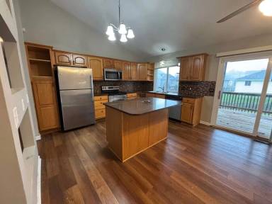 Main picture of 6206 N 149th St