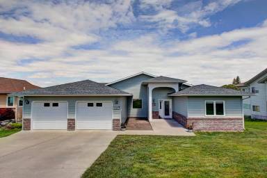 Main picture of 111 Orchard Park Ln