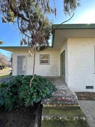 Main picture of 1600 Mesa St