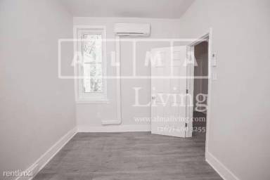 Main picture of 4431 N Gratz St