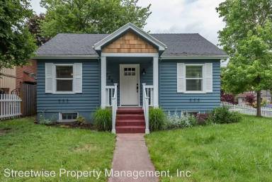 Main picture of 6736 S Virginia Ave