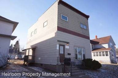 Main picture of 17 N 62nd Ave W