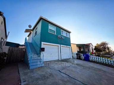 Main picture of 5031 Monroe Ave