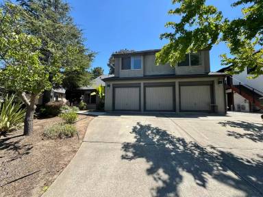 Main picture of 1117 Vista del Lago