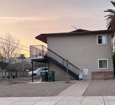 Main picture of 3643 Brockton Ave