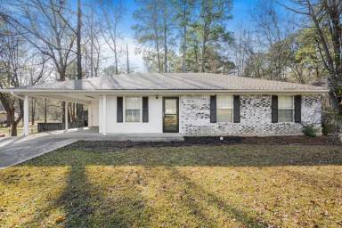 Main picture of 302 Ralph St