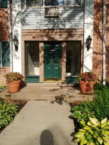 Main picture of 2307 S Goebbert Rd