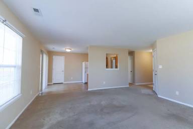 Main picture of 613 Bear Valley Ct