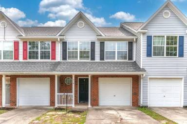 Main picture of 201-95 Swaying Pine Ct