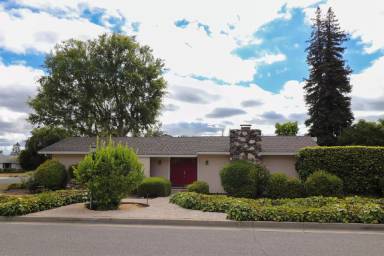 Main picture of 13946 Trinity Ct