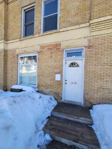 Main picture of 1426 E 3rd St