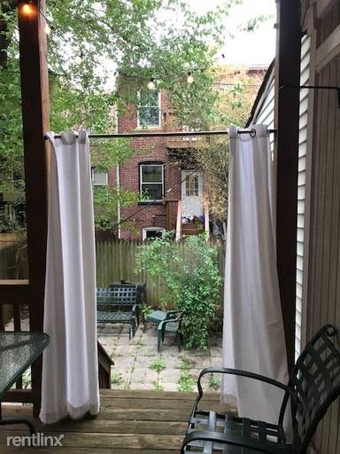 Main picture of 1522 Newton St NW